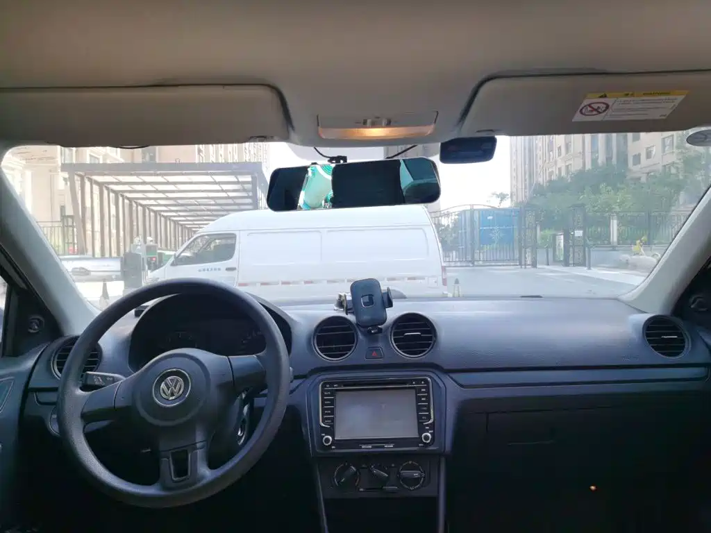 Volkswagen Jetta — миниатюра 19