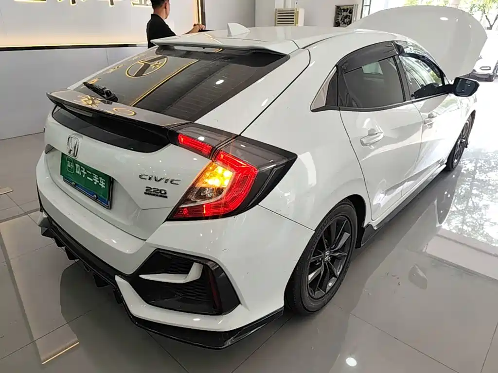 Honda Civic — миниатюра 7