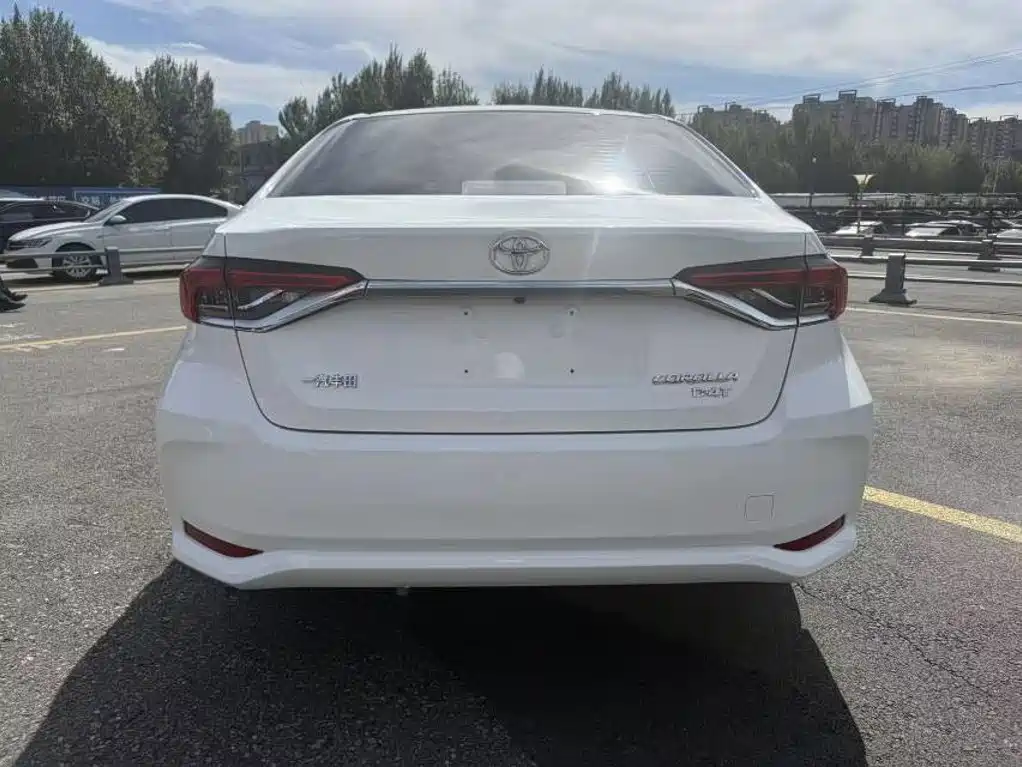 Toyota Corolla — миниатюра 8