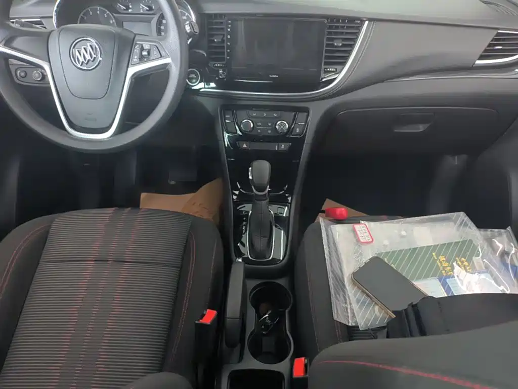 Buick Encore — миниатюра 10