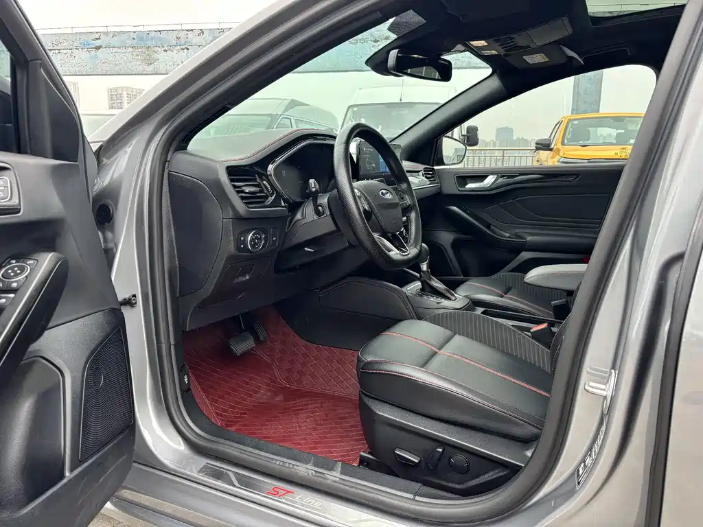 Ford Focus — миниатюра 10