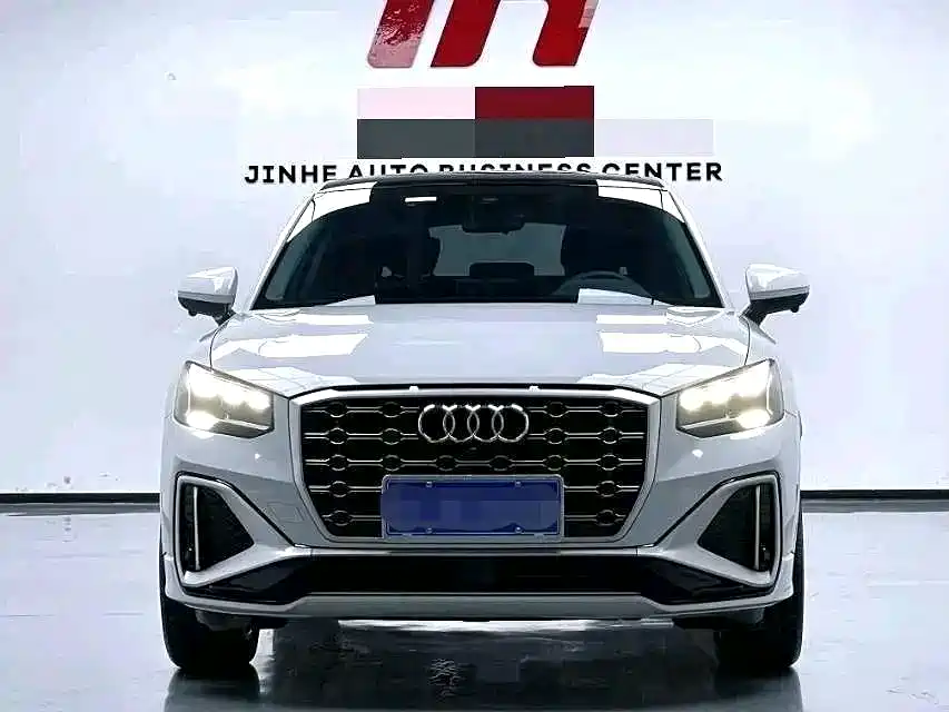 Audi Q2L — миниатюра 2