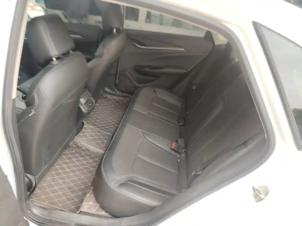 Buick Excelle — миниатюра 17