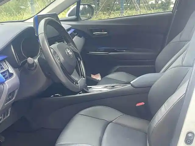 Toyota C-HR — миниатюра 4