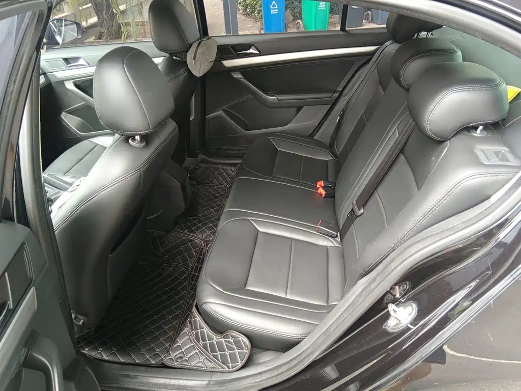 Volkswagen Lavida — миниатюра 6