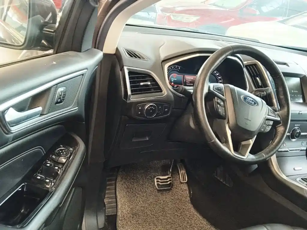 Ford Edge — миниатюра 16