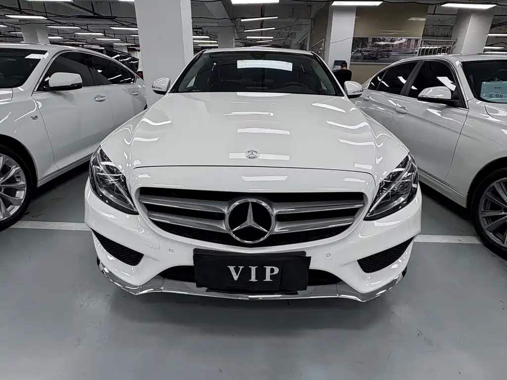 Mercedes-Benz C-Class — миниатюра 2
