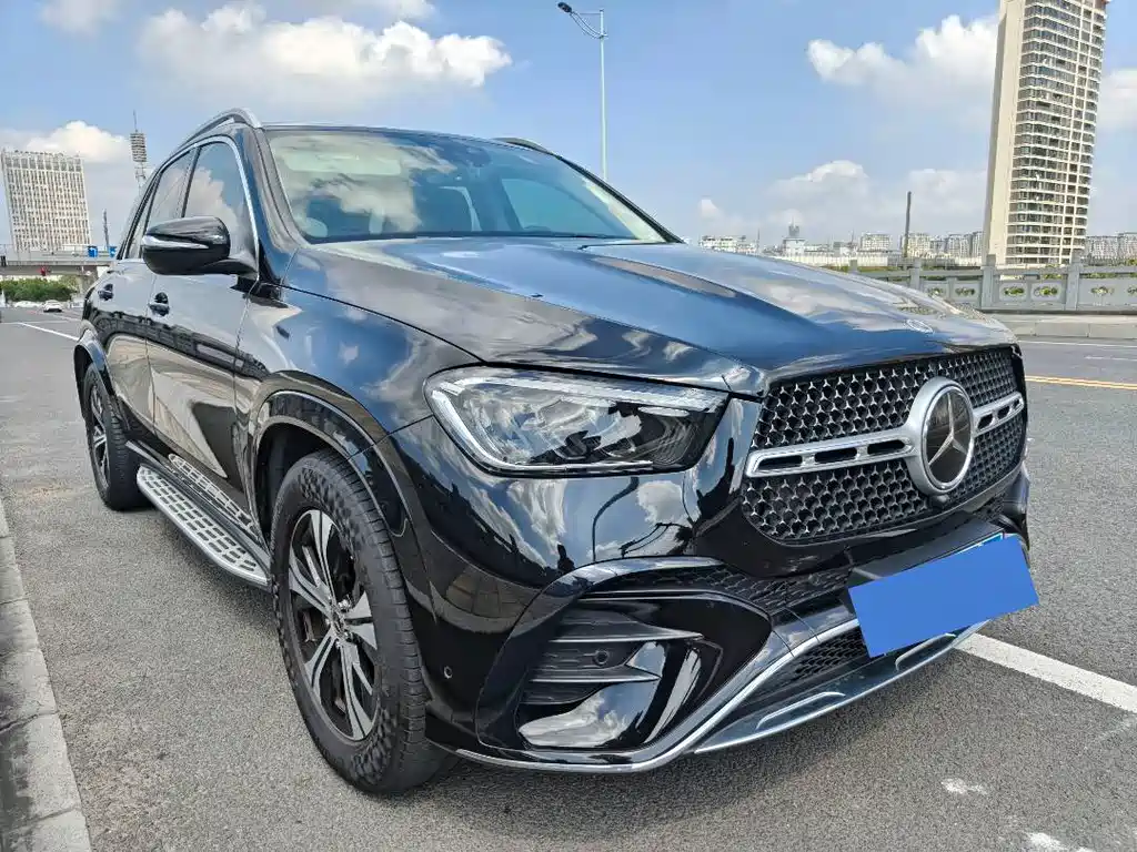 Mercedes-Benz GLE (Import) — миниатюра 5