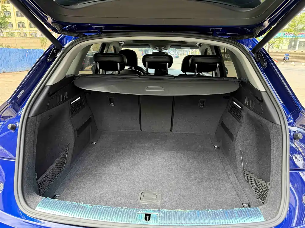Audi Q5L — миниатюра 13