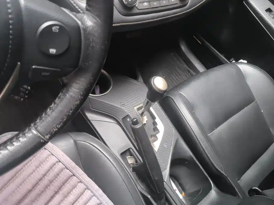 Toyota RAV4 — миниатюра 16