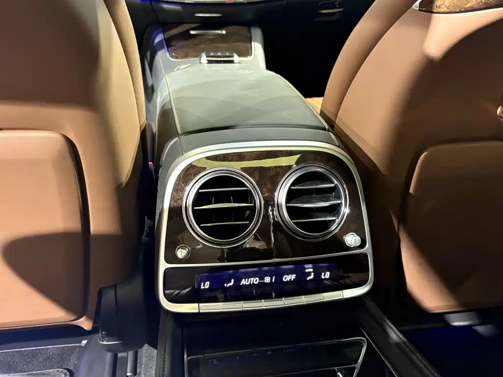 Mercedes-Benz S-Class AMG — миниатюра 20