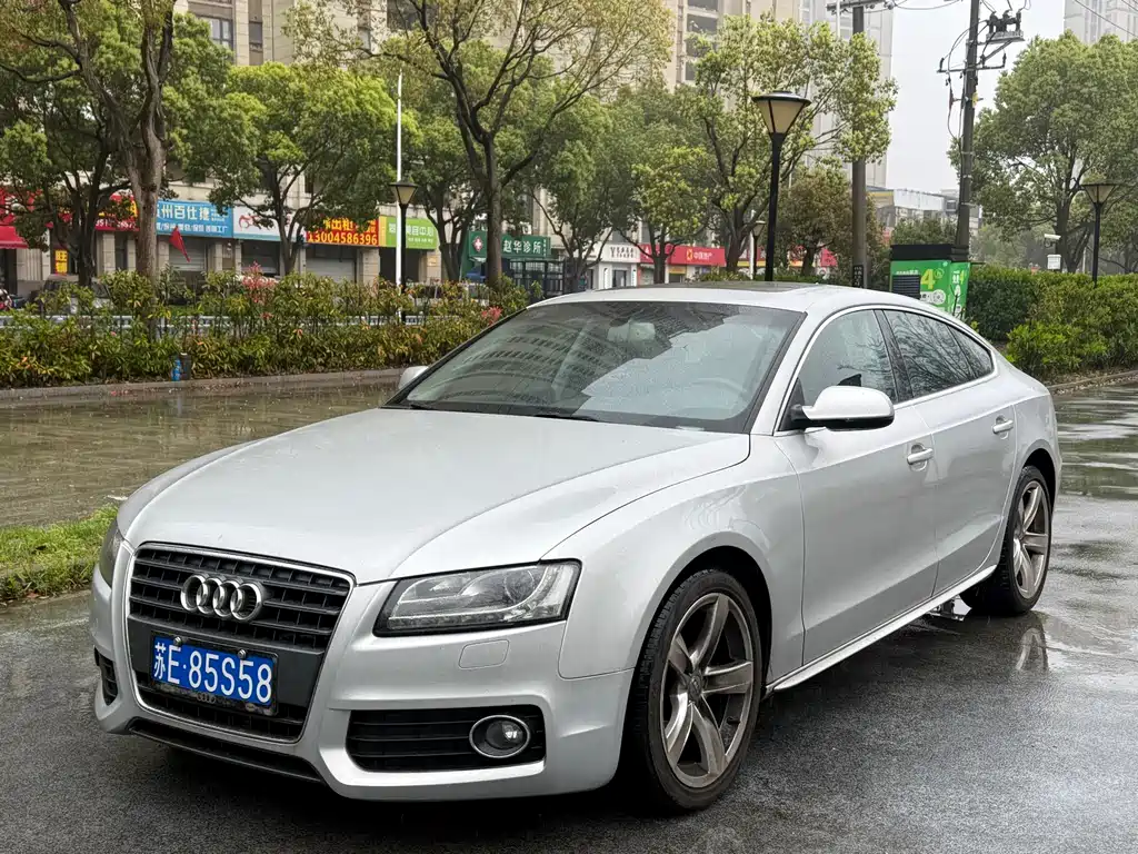 Audi A5 (Import) 2011