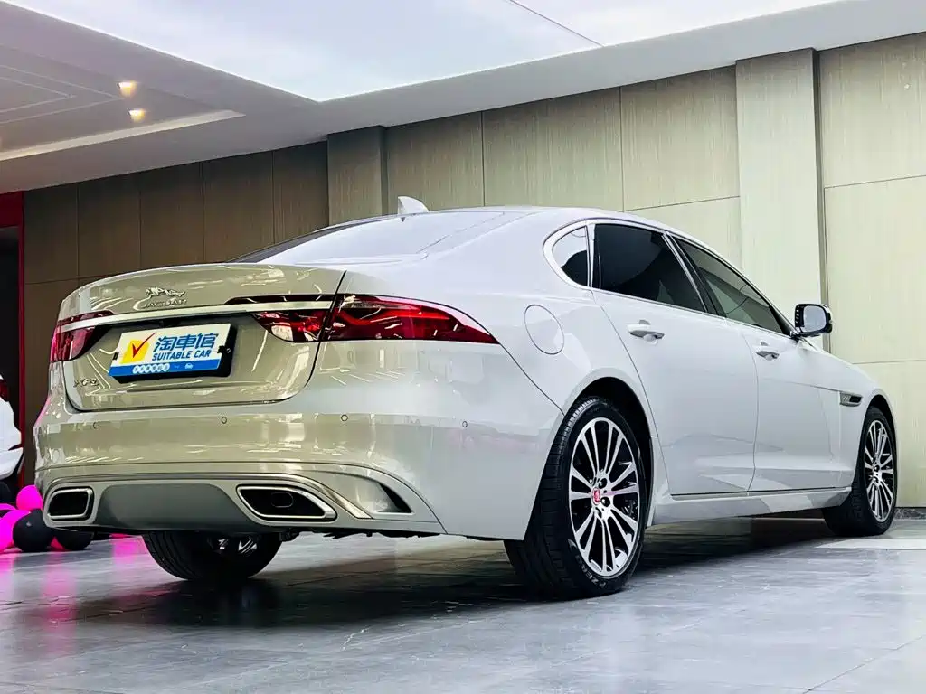 Jaguar XFL — миниатюра 4