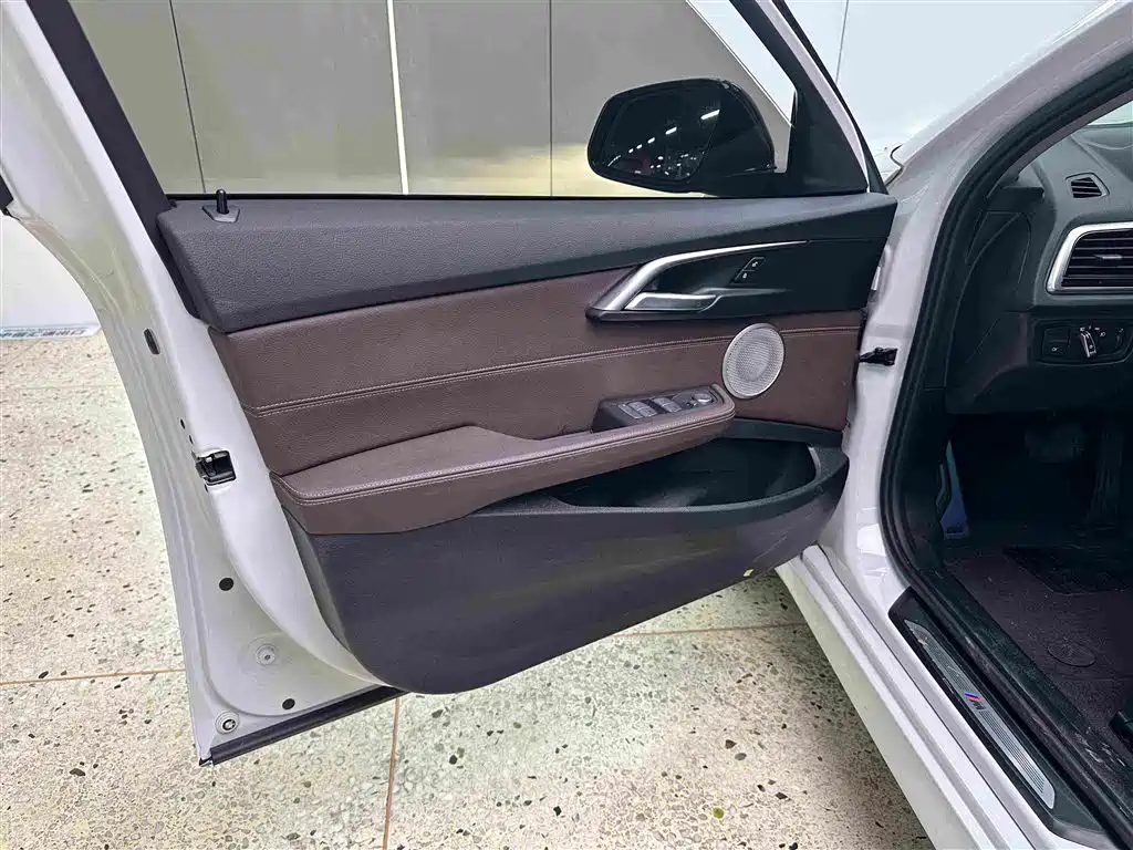 BMW 1 Series — миниатюра 13
