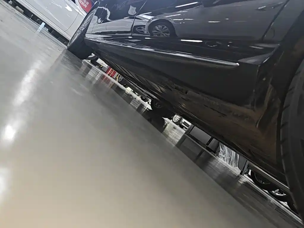 Mercedes-Benz E-Class — миниатюра 22