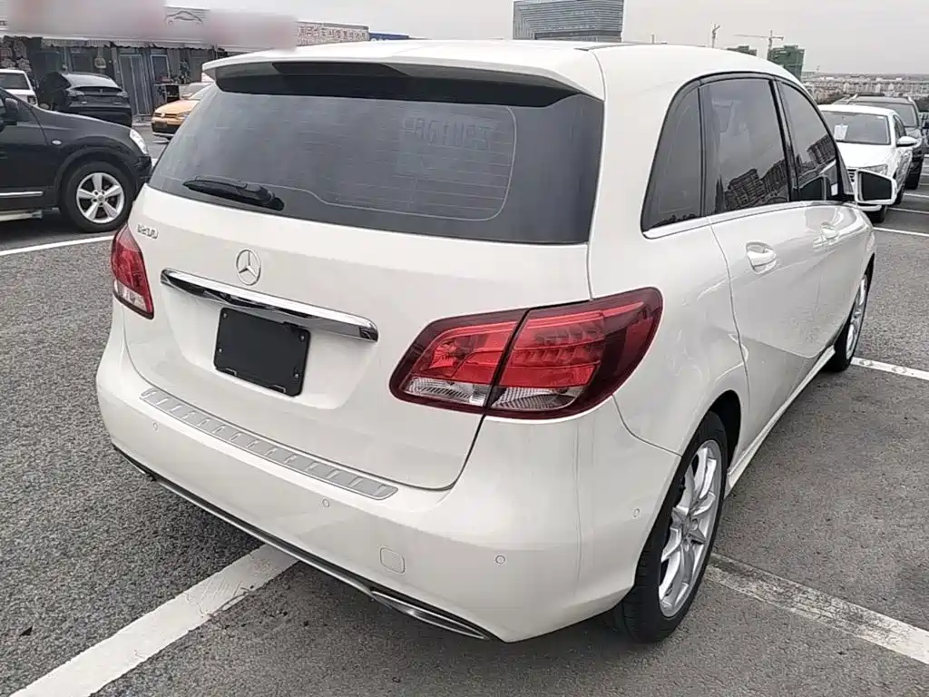 Mercedes-Benz B-Class — миниатюра 7