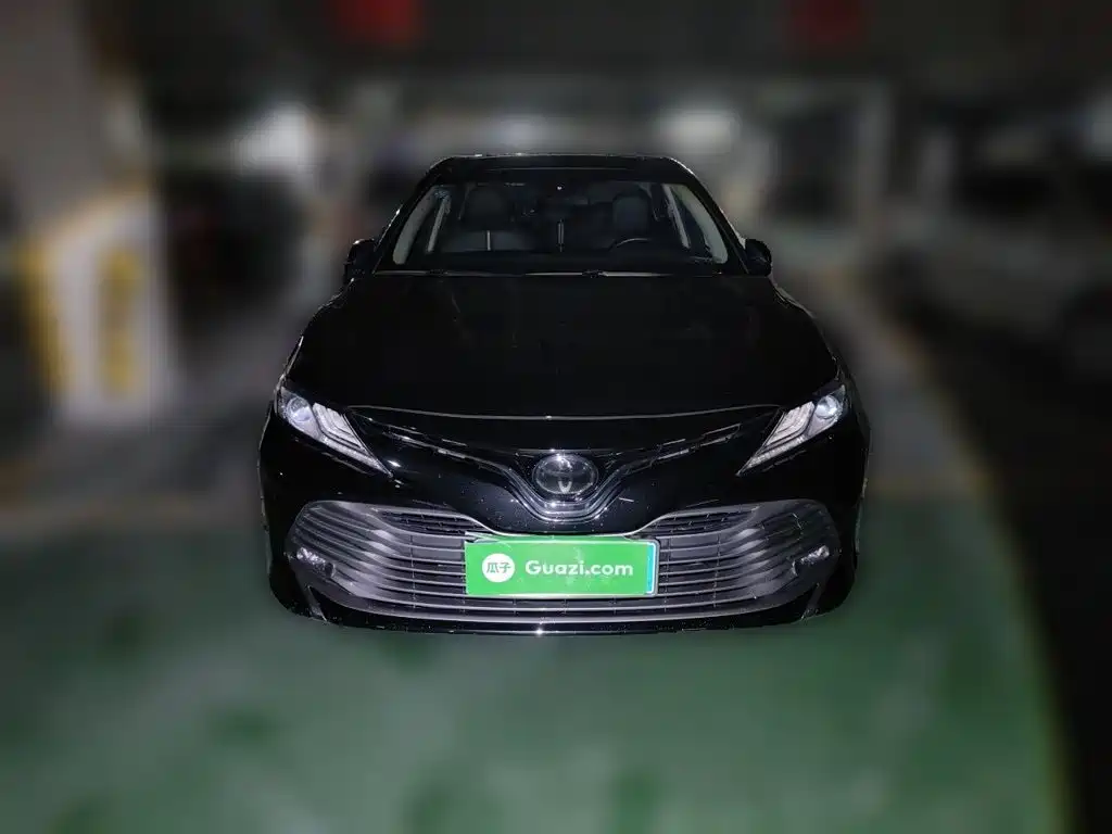 Toyota Camry — миниатюра 2