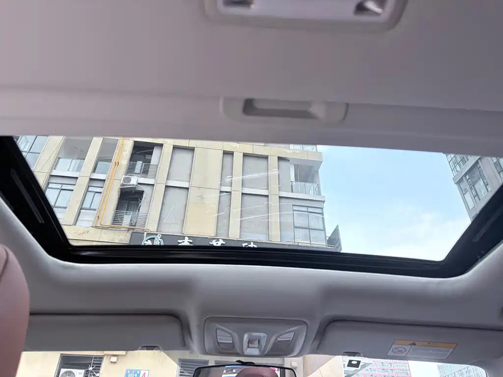 Changan Eado — миниатюра 9