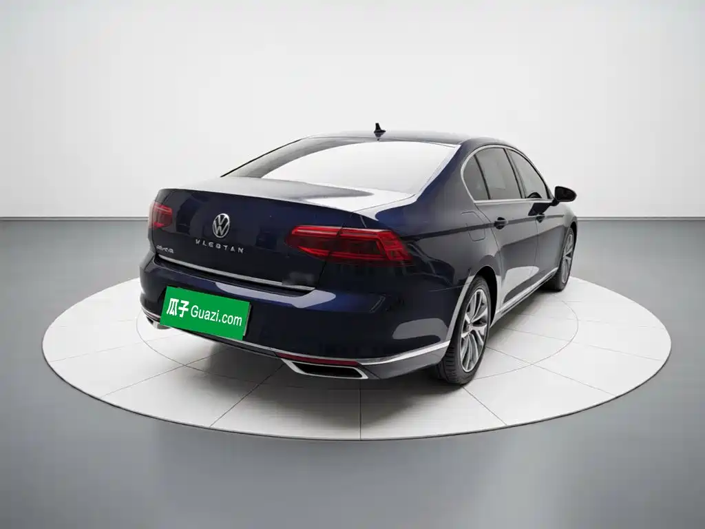 Volkswagen Magotan PHEV — миниатюра 6