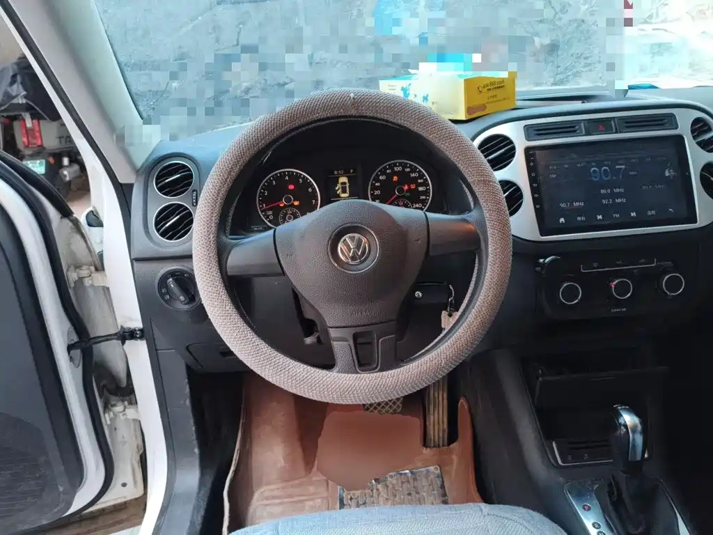 Volkswagen Tiguan — миниатюра 11