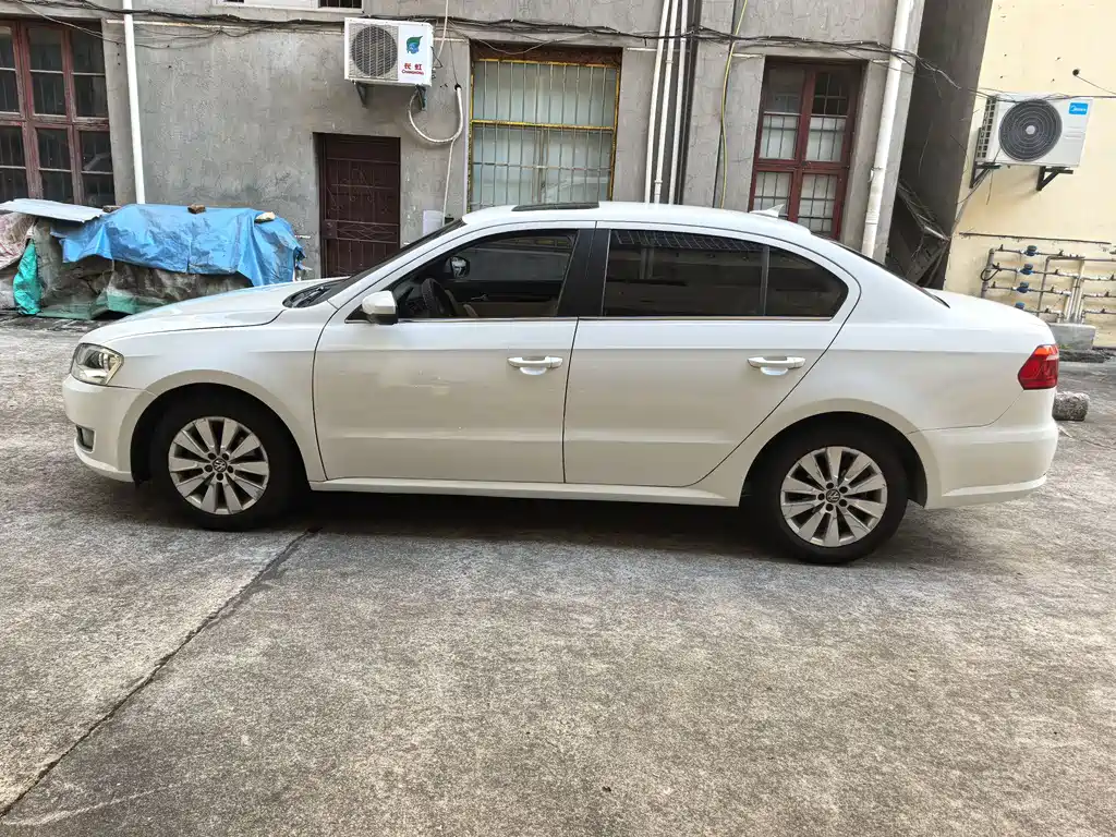 Volkswagen Lavida 2013 1.4TSI DSG Comfort