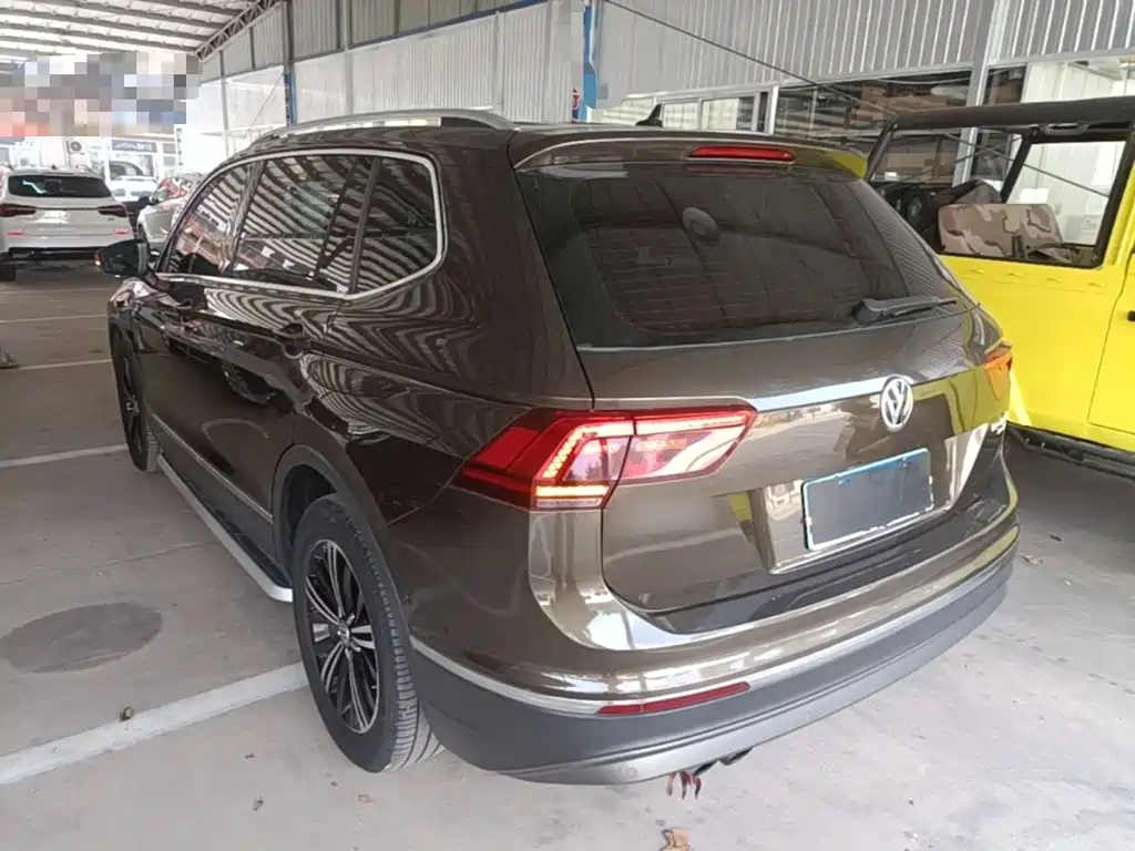 Volkswagen Tiguan L — миниатюра 5