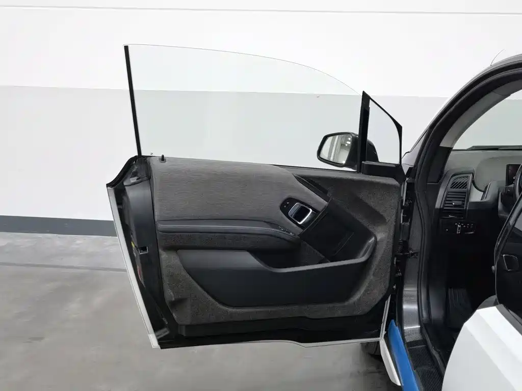 BMW i3 (Import) — миниатюра 8