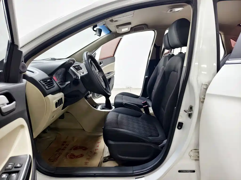 JAC Heyue A30 — миниатюра 10