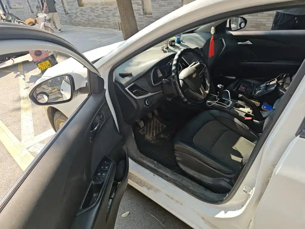 Chevrolet Cavalier — миниатюра 17