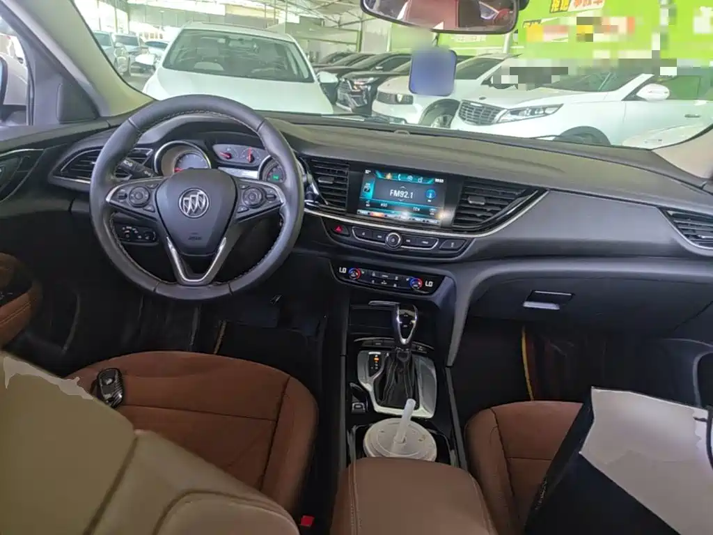Buick Regal — миниатюра 10