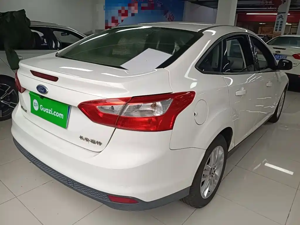 Ford Focus — миниатюра 7
