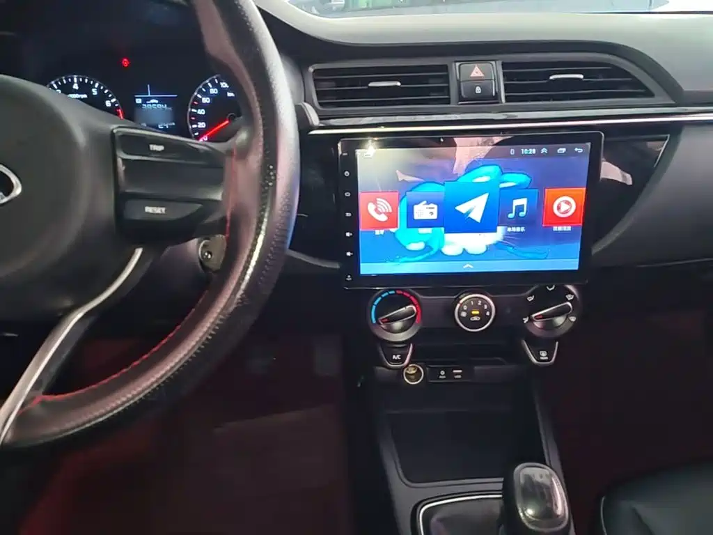 Kia K2 — миниатюра 10