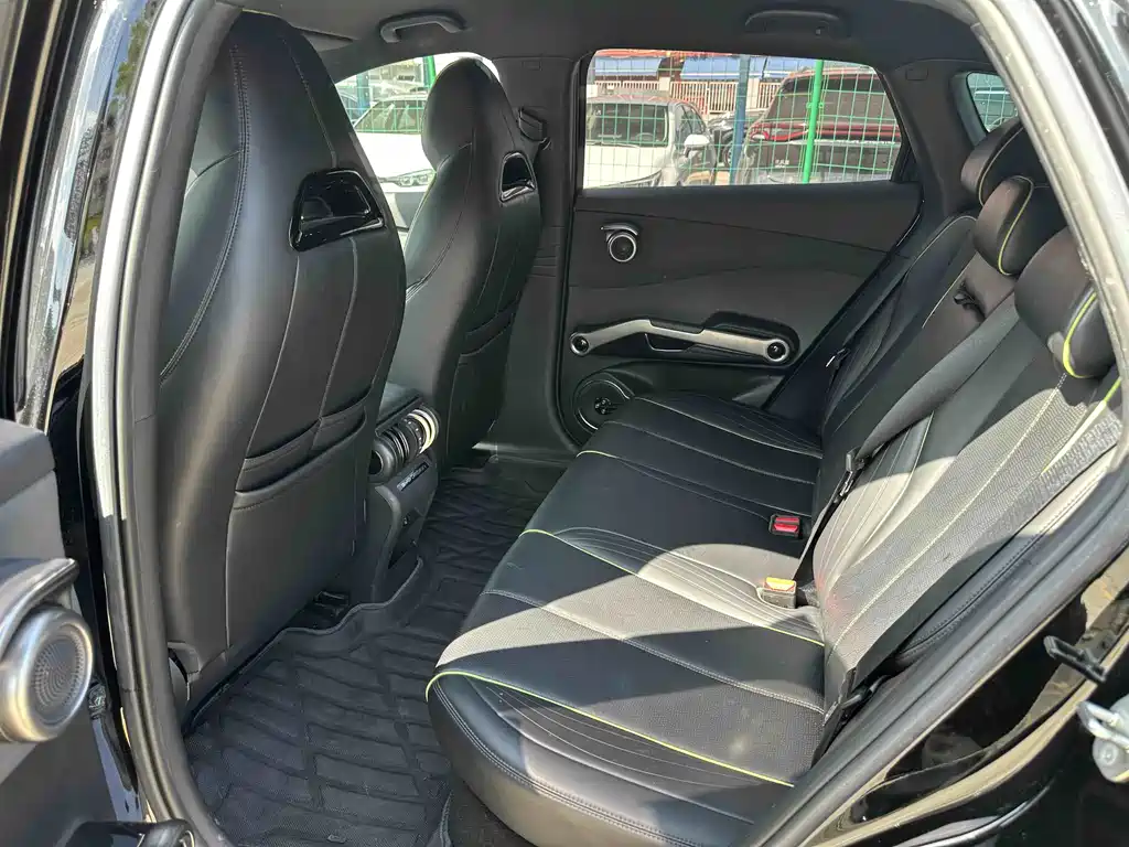 BYD Yuan Plus — миниатюра 15