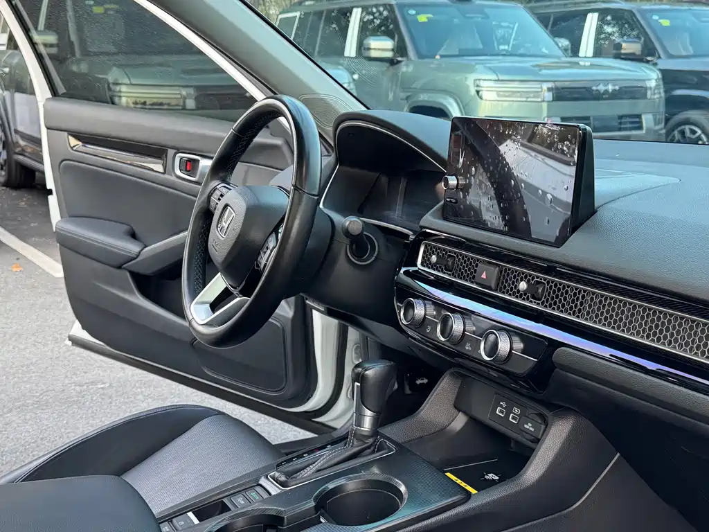 Honda Civic — миниатюра 8