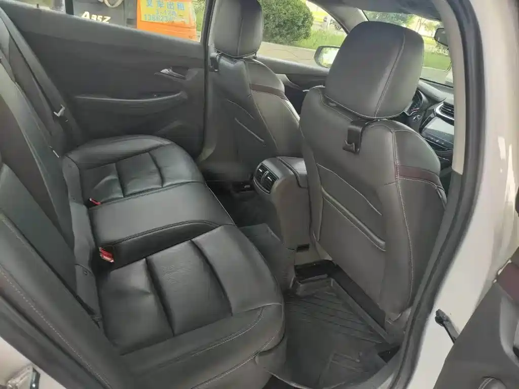 Chevrolet Malibu — миниатюра 15