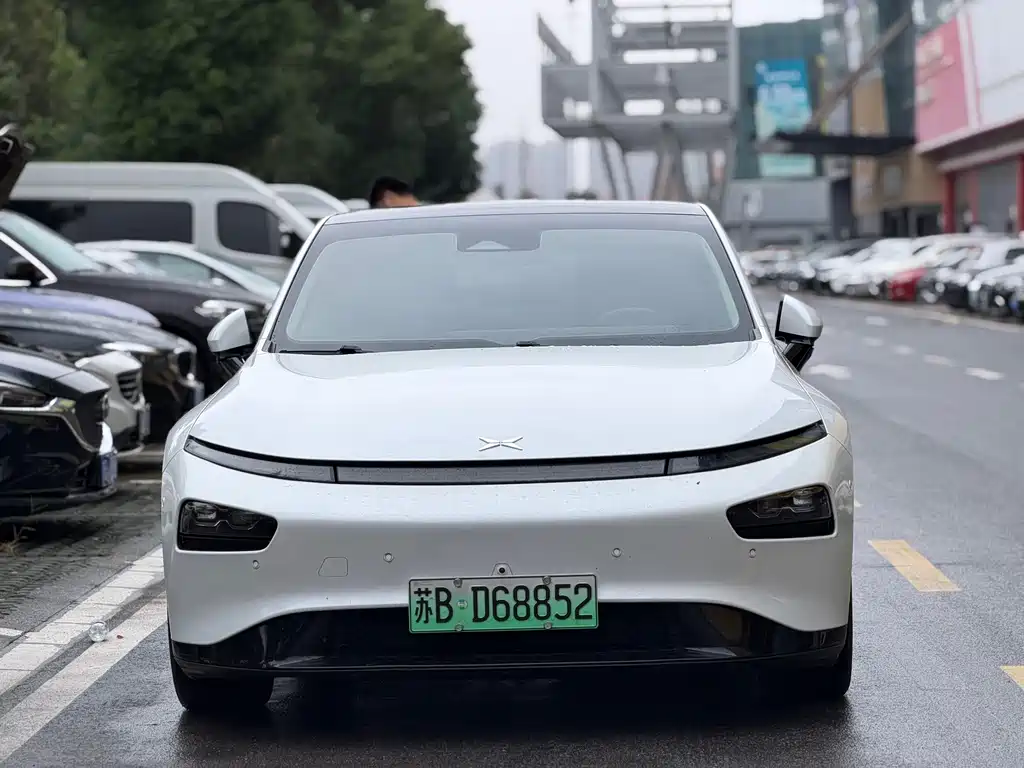 XPeng P7 — миниатюра 2