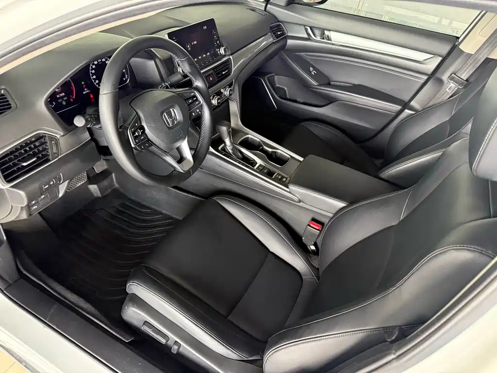 Honda Accord — миниатюра 6