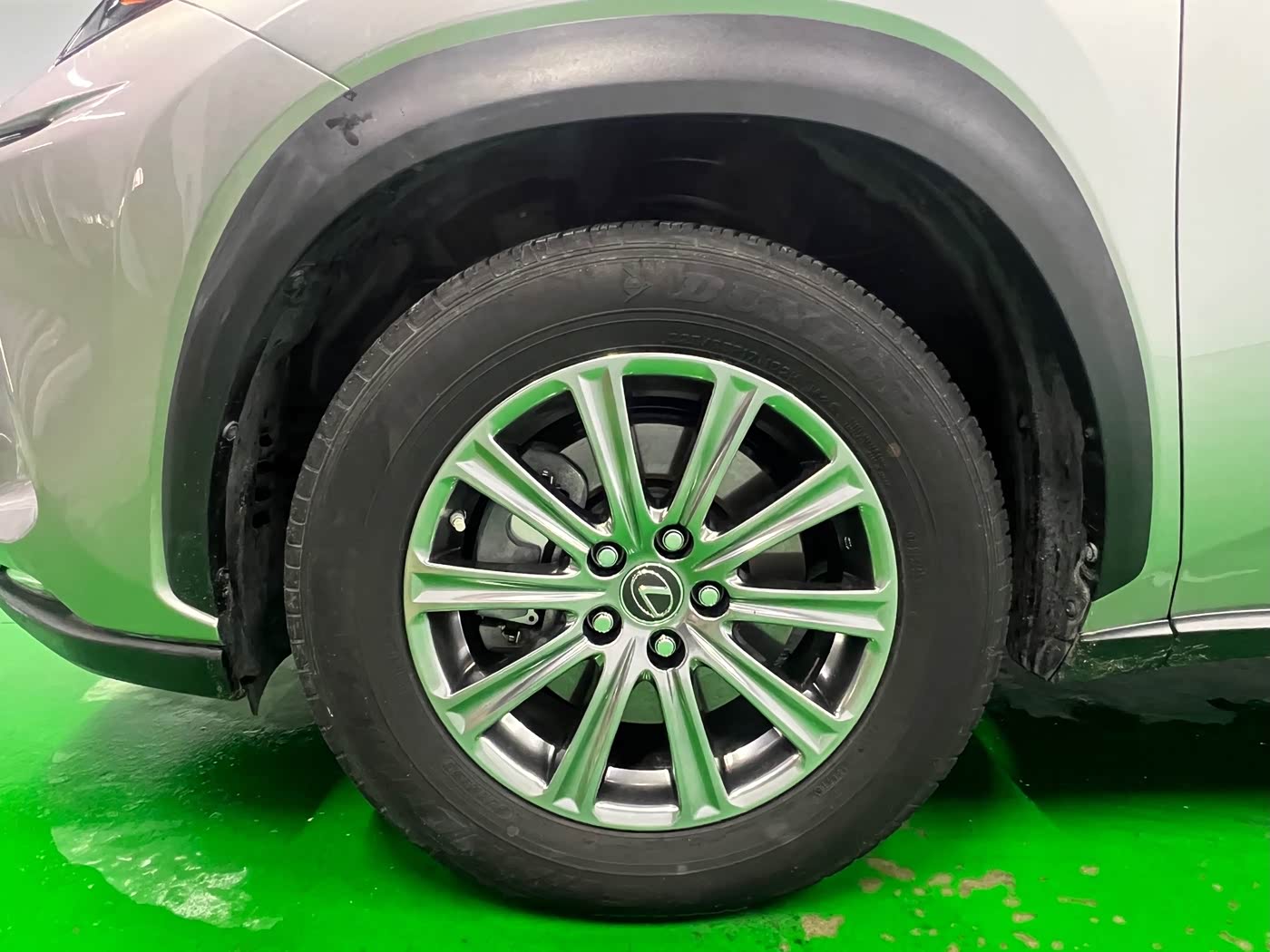 Lexus NX 2.0 л 2021 г. Серебристо-серый, пробег 43000 км