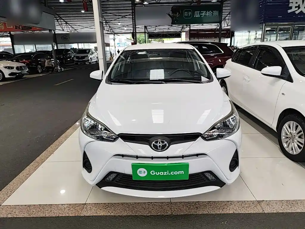 Toyota Yaris L — миниатюра 3