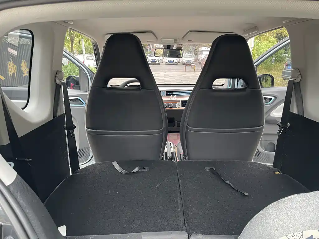 Wuling MINIEV — миниатюра 11