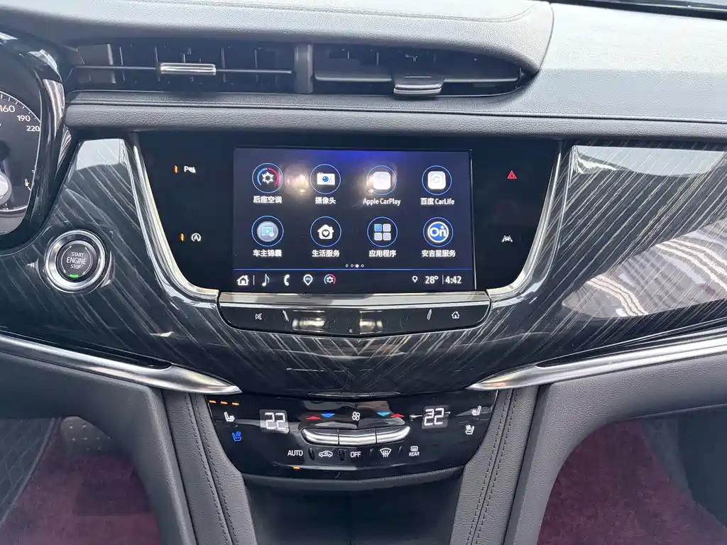 Cadillac XT6 — миниатюра 12