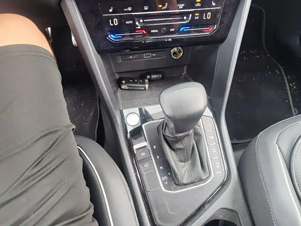 Volkswagen Tiguan L — миниатюра 19