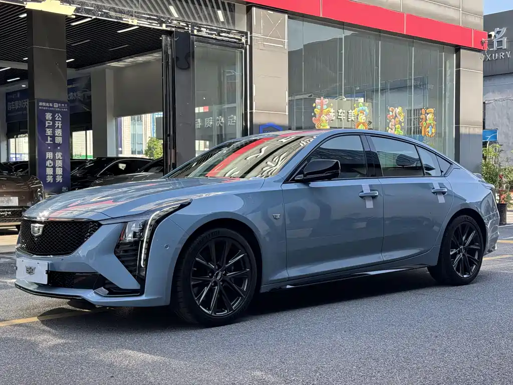 Cadillac CT5 2025
