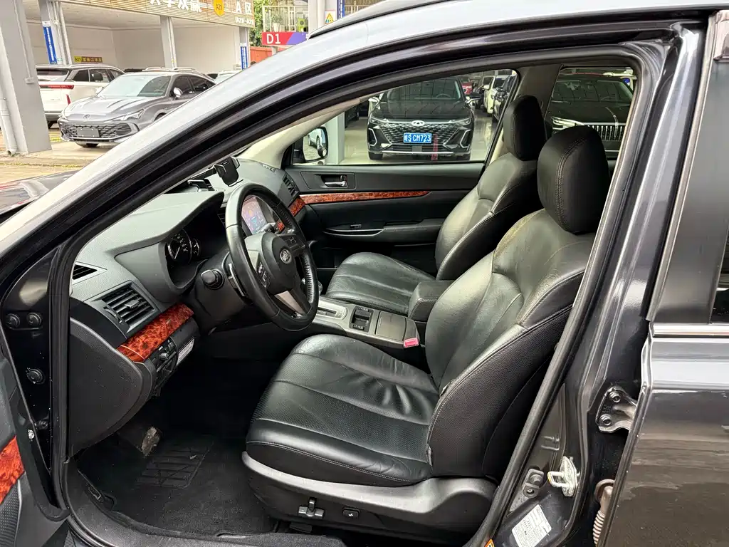 Subaru Outback — миниатюра 5