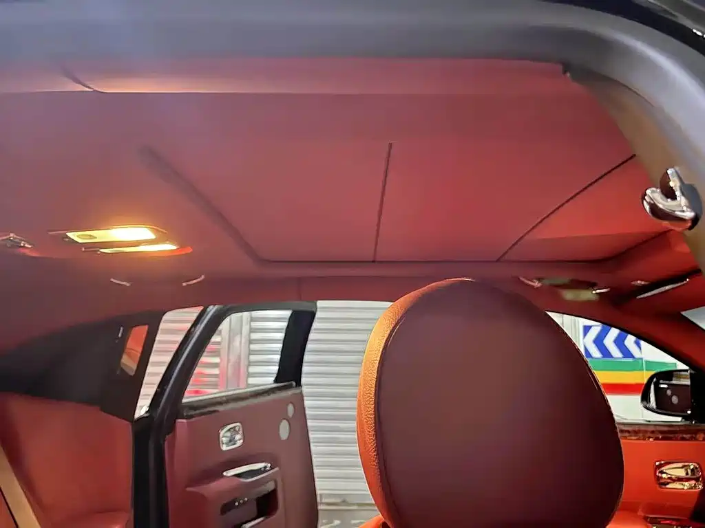 Rolls-Royce Ghost — миниатюра 13