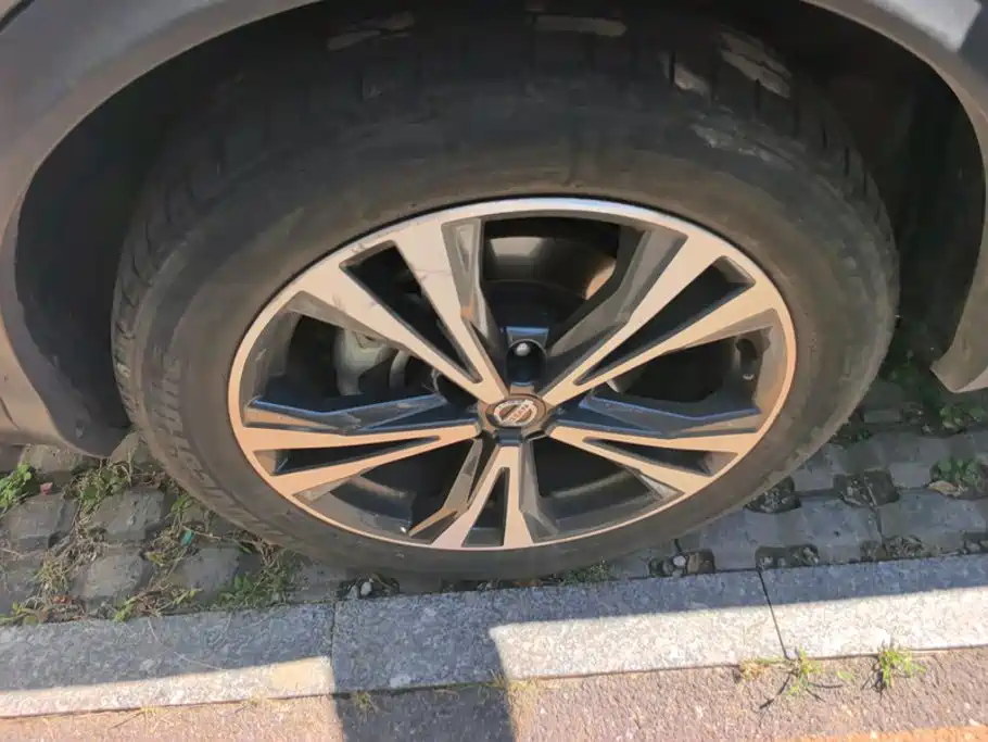 Nissan Qashqai — миниатюра 6