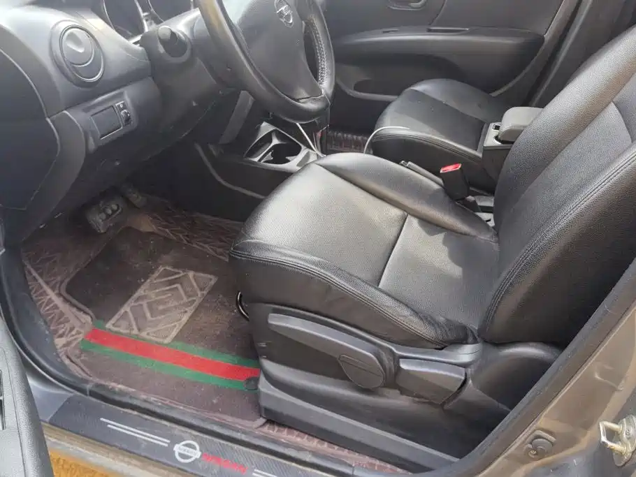 Nissan Livina — миниатюра 9