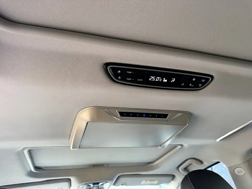 GAC Motor Trumpchi M8 — миниатюра 11