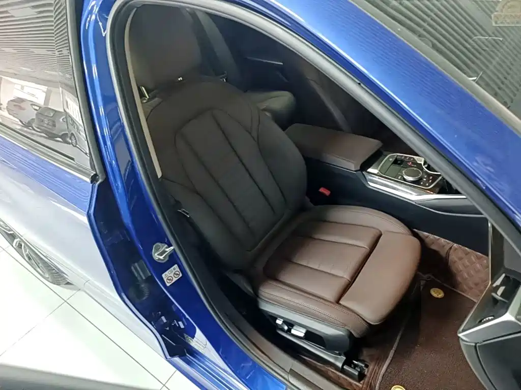 BMW 3 Series — миниатюра 25