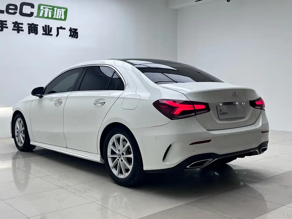 Mercedes-Benz A-Class — миниатюра 6